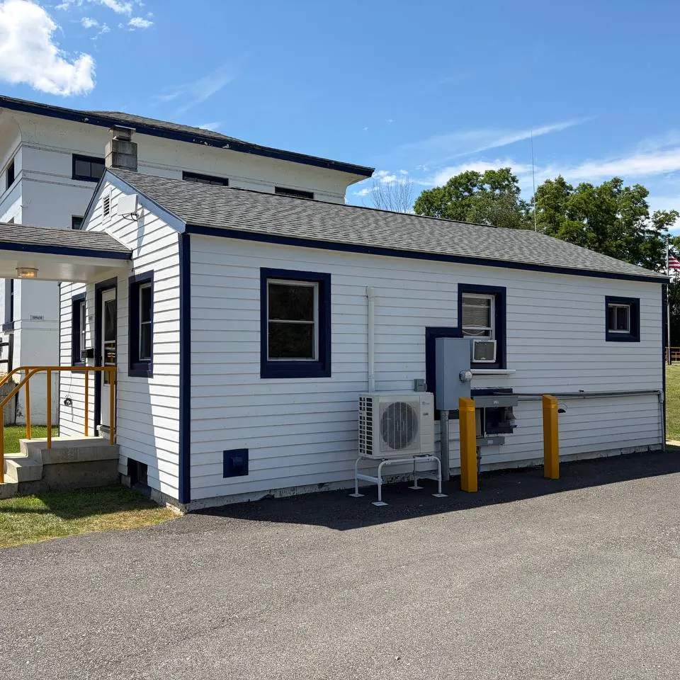Astello LLC installing a Senville commercial heat pump system at the NYS Canal Corporation.